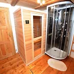 Casa de Férias In Liberec With Sauna And Nearby Rudolfov (Liberec)