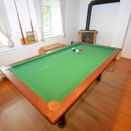 Holiday home With Sauna And Billiards Slope