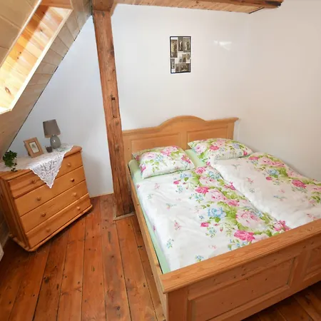 בית נופש In Liberec With Sauna And Nearby
